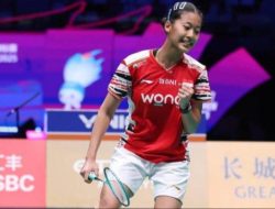 Putri KW Kalah di Semifinal Kejuaraan Dunia BWF 2025 oleh Akane Yamaguchi