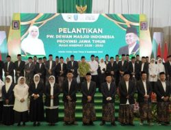 Wagub Emil Hadiri Pelantikan PW DMI Jatim 2025–2030 dan Launching Kitab Nashaih Al-Jailani