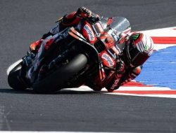 Bezzecchi Raih Pole Position MotoGP San Marino, Ungguli Marquez Bersaudara
