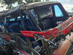 Bus Rombongan Karyawan RSBS Jember Kecelakaan di Probolinggo, 8 Orang Meninggal Dunia
