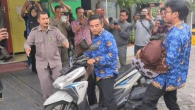 13 Siswa SMAN 2 Lamongan Diduga Keracunan Makanan, Sebagian Dilarikan ke Rumah Sakit