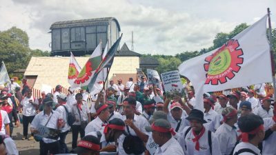 Ratusan Pekerja PTPN Datangi Kantor Bupati, Pemkab Janji Tindak Lanjut