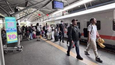 Hari Pertama Libur Imlek, 42 Ribu Lebih Penumpang Gunakan Layanan KAI Daop 8 Surabaya