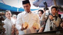 Gerak Cepat Mentan Amran: Sidak Pasar Kebayoran, Harga Ayam Langsung Terjun Rp15 Ribu