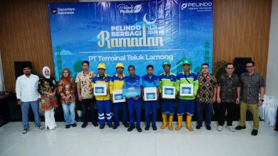 Berbagi Berkah Ramadan, Terminal Teluk Lamong Salurkan 7.089 Paket Bantuan