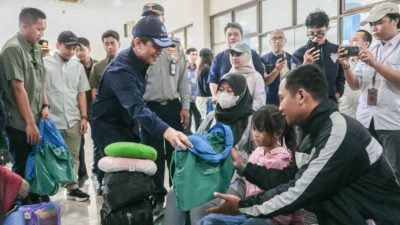 Menteri LH Pantau Gerakan Mudik Minim Sampah di Terminal Jalur Semarang–Surabaya