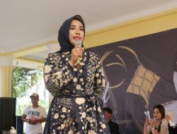 Perkuat Silaturahmi, Wabup Sidoarjo Mimik Idayana Buka Pintu Rumah untuk Warga di Hari Lebaran