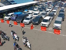 Puncak Arus Balik, Ketapang–Gilimanuk Dipadati Ribuan Kendaraan
