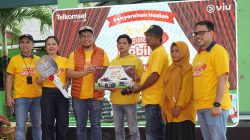 Warga Mantup Lamongan Dapat Hadiah Mobil dari Viu & Telkomsel, Diarak Meriah dengan Tradisi Lokal