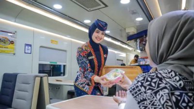 KAI Services Gandeng UMKM Lokal, Kuliner Banyuwangi Kini Tersedia di Empat Rute KA