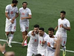 Laga Sengit Grup G, Iran dan Selandia Baru Saling Balas Gol di Babak Pertama