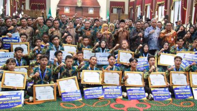 Jatim Borong Medali di LKS Dikmen Nasional 2026, Khofifah Sebut SMK Makin Berdaya Saing Global