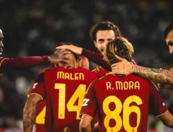 Donyell Malen Hat-trick, AS Roma Bantai Fiorentina 4-0
