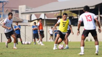 De Red FC Fokus Hadapi Persis Solo Sambil Menunggu Jadwal Resmi I.League Cup