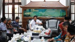 1. Tanamkan Kepedulian Lingkungan Sejak Dini, Pemkab Sidoarjo Apresiasi 16 Sekolah Adiwiyata